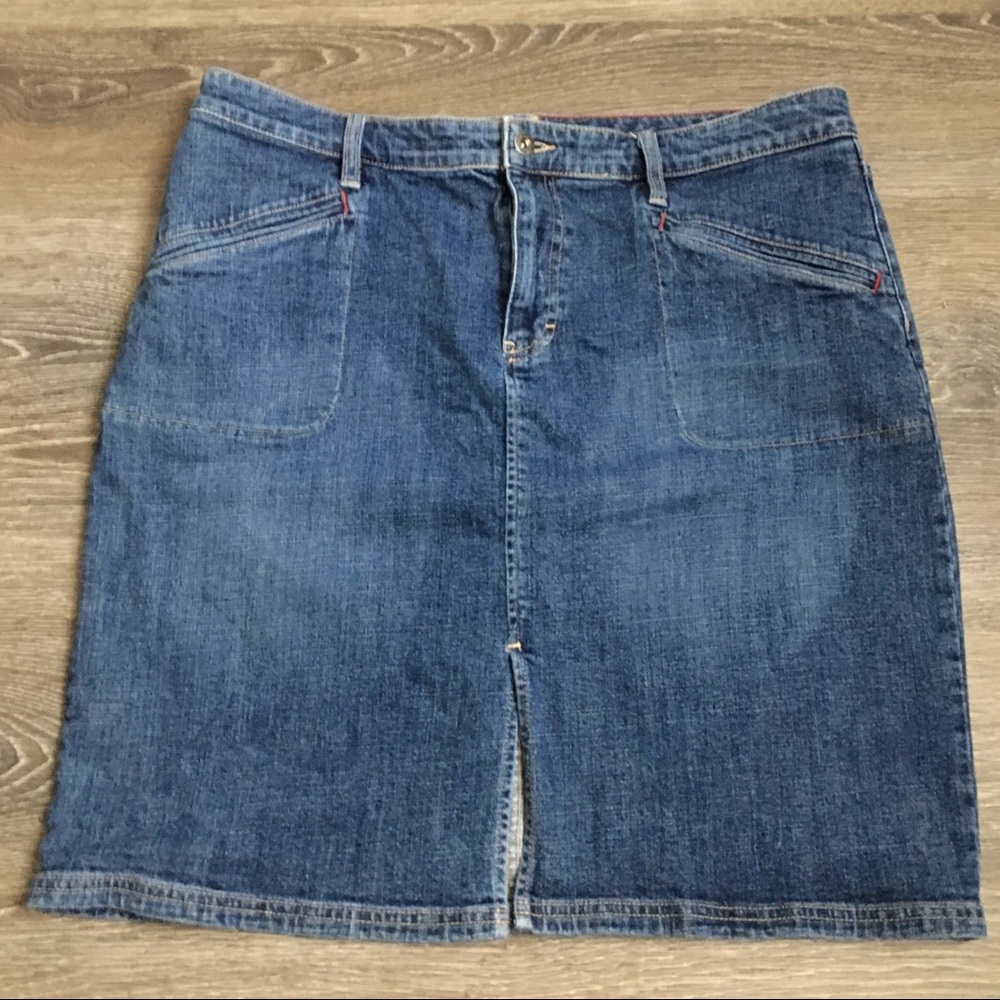 Tommy Hilfger denim skirt
